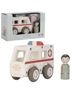 AMBULANCIA DE MADERA 2