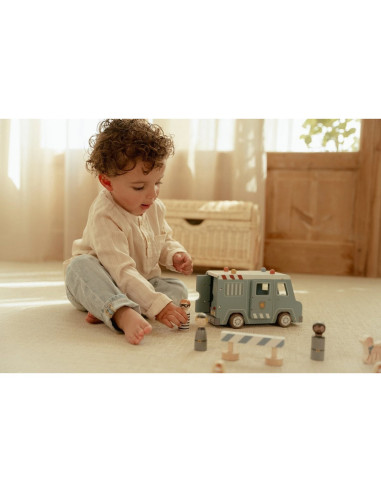 FURGÓN POLICIA MADERA